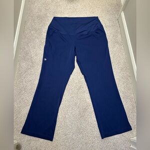Healing hands navy blue maternity scrub pants (Rose) size large. Style #9510 EUC